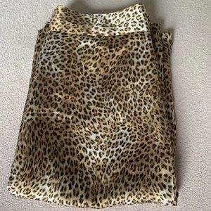 GUESS by Marciano leopard print 🐆 pencil skirt